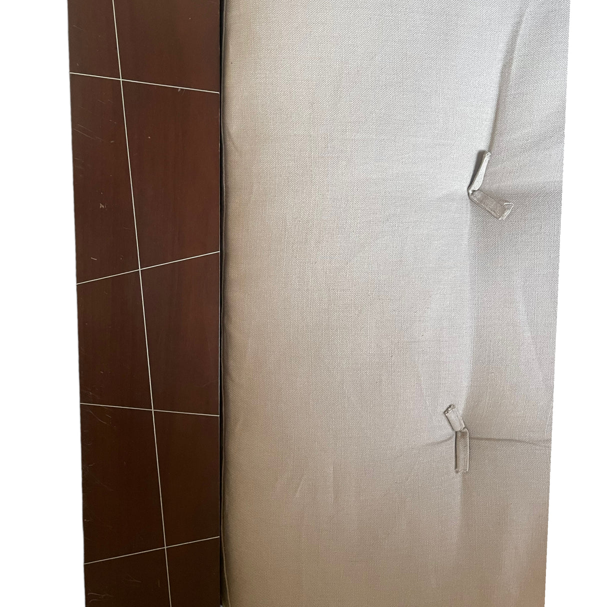 a Second chance - Sofa With three pillows Nada Debs - Delivery all Over Lebanon