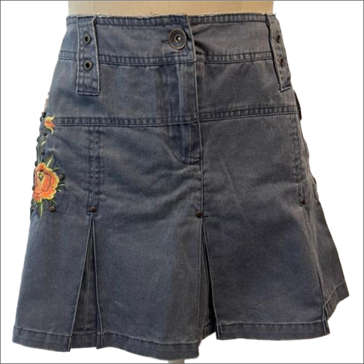 A Second Chance - Short Grey Skirt - Delivery All Over Lebanon