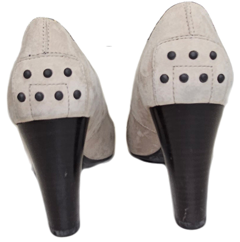 A Second Chance - Tod's Suede Heels - Delivery All Over Lebanon