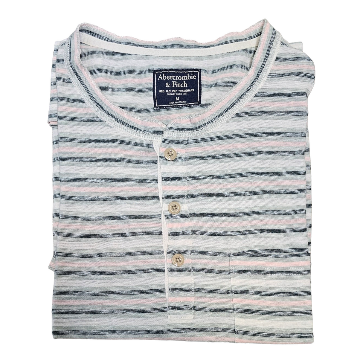 ESSENTIAL HENLEY TEE